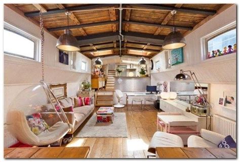 Cheap Houseboat Interior Ideas | Boat house interior, House boat, Barge ...