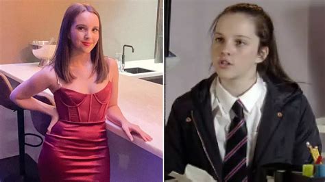 Corrie's Amy Barlow actress Elle Mulvaney looks totally different to ...