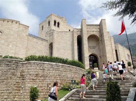 Kruje Castle and Skanderbeg National Museum | Visions of Travel