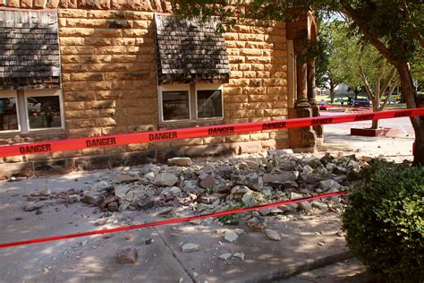 Record-tying Oklahoma earthquake felt as far away as Arizona - CBS News