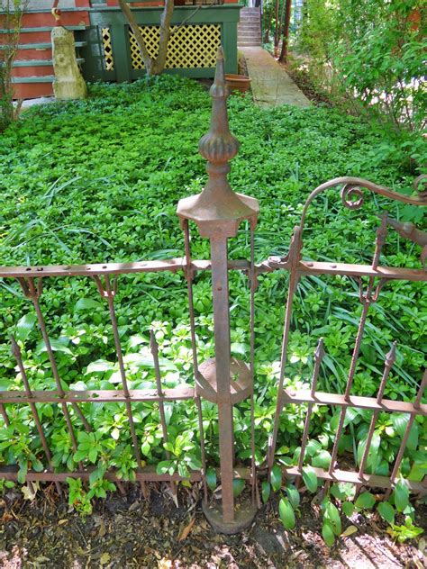 Antique Iron Fences in Chicago – Forgotten Galicia