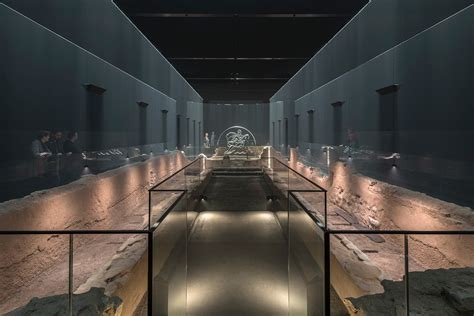 The Roman Temple of Mithras come back to life in the London Mithraeum Bloomberg SPACE | The ...