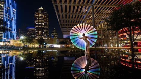 91 photos showcase the Dallas Arts District with stunning detail in this new book - Hall Arts ...