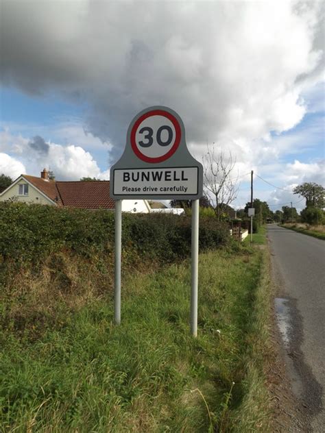 Bunwell Village Name sign on Mile Road © Geographer cc-by-sa/2.0 :: Geograph Britain and Ireland