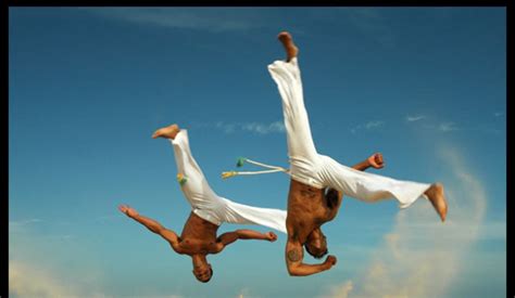 Capoeira Primeros Pasos el Ginga Tutorial Video | tutorialesvideos