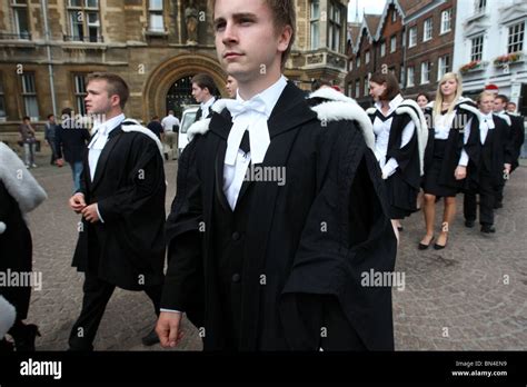 CAMBRIDGE UNIVERSITY STUDENTS ON GRADUATION DAY Stock Photo - Alamy