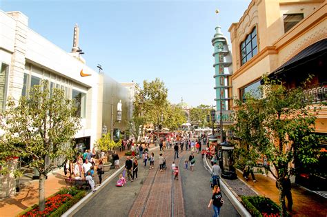 The Grove Shopping Centre