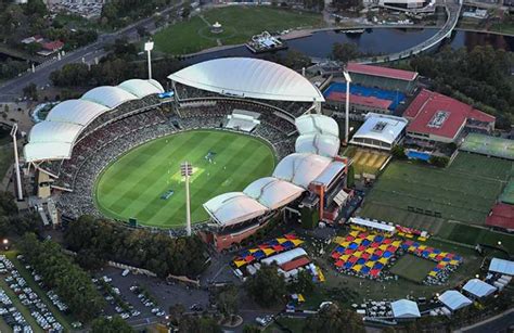 Top 10 Biggest International Cricket Stadiums with maximum seating ...