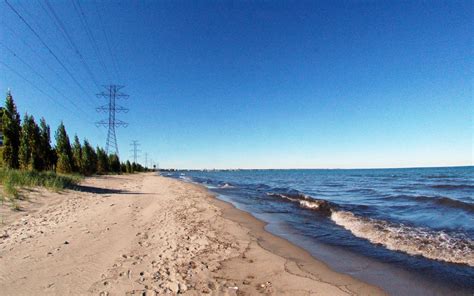 Hamilton Beach / Ontario / Canada // World Beach Guide