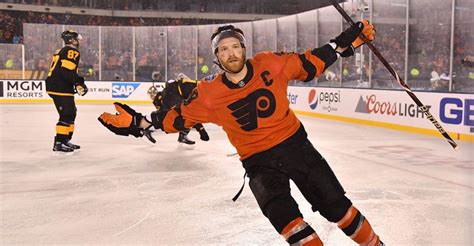 Captain Claude Giroux celebrates his overtime game winning goal against ...