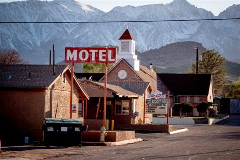 Motel in the Historic Village of Lone Pine - LONE PINE CA, USA - MARCH 29, 2019 Editorial Stock ...