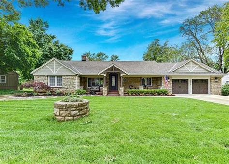 Leawood Homes for Sale: Leawood, KS Real Estate | Redfin