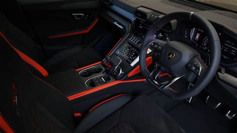 Lamborghini Urus Graphite Capsule- Interior 1 - Throttle Blips