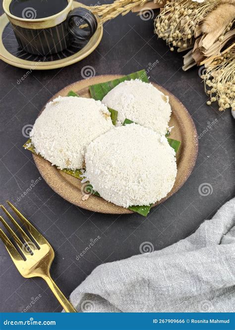 Steam Dessert Known As Putu Piring Stock Photo - Image of curry, baking ...