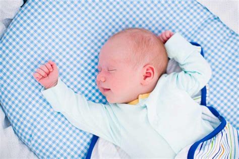 Finding the Best Baby Swaddle Techniques – Formuland