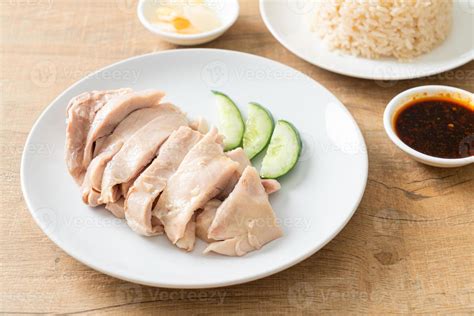 Hainanese chicken rice or rice steamed with chicken soup 11219771 Stock ...