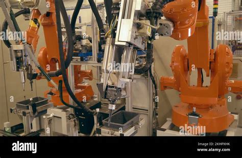 Robot arm industrial Stock Videos & Footage - HD and 4K Video Clips - Alamy