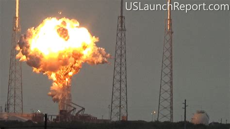 Spectacular Video Captures Catastrophic SpaceX Falcon 9 Rocket Explosion During Prelaunch Test ...