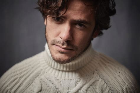 REVIEW: Jack Savoretti bares his soul to his wife live at the New Theatre Oxford at 'home gig ...