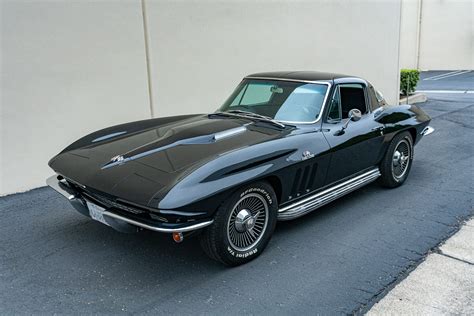 1966 Corvette Stingray 427 4-speed #109631 - Ferraris Online