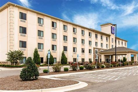 LEEP INN & SUITES MOUNT OLIVE NORTH - Updated 2024 Prices & Hotel ...