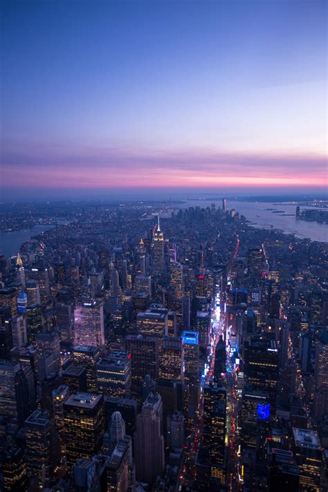 drxgonfly - Sunset in Manhattan (by Roberto Nickson)Manhattan,...