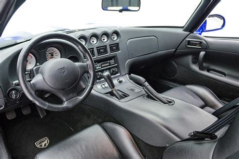 1996 DODGE VIPER GTS - Interior - 210321