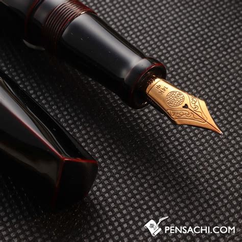 Nakaya Dorsal Fin (ver.2) Kuro-tamenuri [no.07101] | PenSachi - Japan Limited Fountain Pen