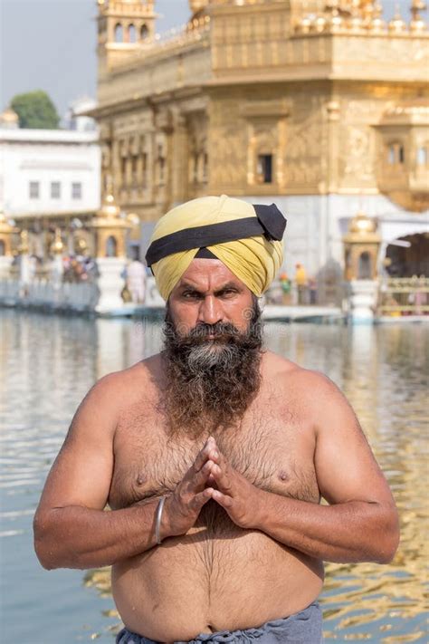 Sikh Man Visiting the Golden Temple in Amritsar, Punjab, India. Editorial Photography - Image of ...