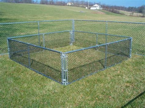 20 Inexpensive Temporary Fencing Ideas for Your Home 2 | Portable dog fence, Pet fence, Dog playpen