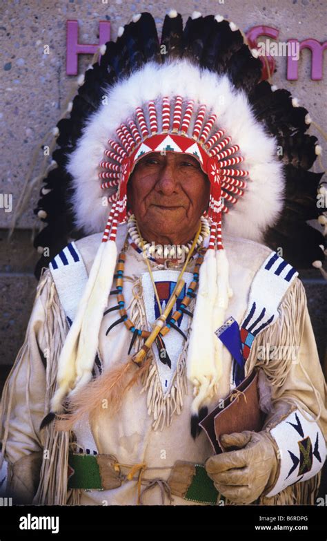 Blackfoot tribe hi-res stock photography and images - Alamy