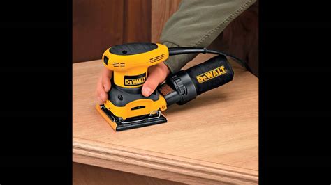 DEWALT D26441K 2.4-AMP Orbital 1/4-Sheet Sander with Cloth Dust Bag ...