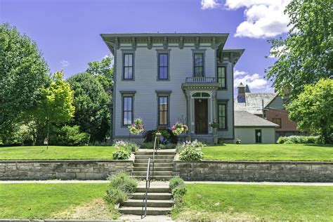 Muskegon's painted ladies | 219c 7 - TAC_5867 - lr-ps | Flickr