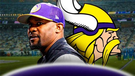 Vikings' Brian Flores the 'buzziest' coordinator in NFL, but there's a catch