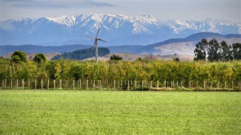 Hawke's Bay weather: First snow signals temperature drop - NZ Herald