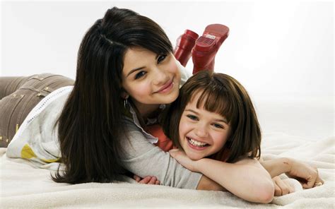 Selena Gomez in Ramona and Beezus Wallpapers | HD Wallpapers | ID #8822