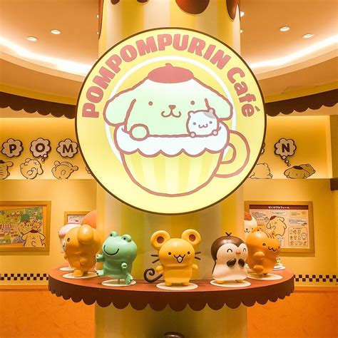 😋 💛 Pompompurin Cafe in Harajuku opened in 2014. ⭐️ It is the first ...