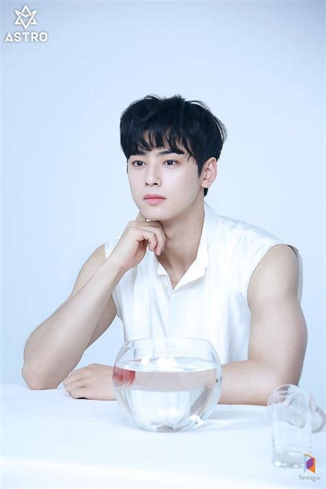 astro cha eun woo - ChaneltaroBlair