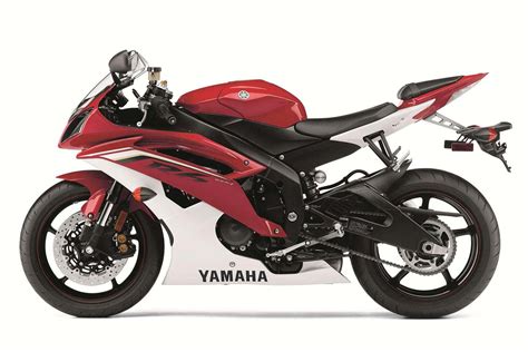 2014 Yamaha YZF-R6 Review and Prices