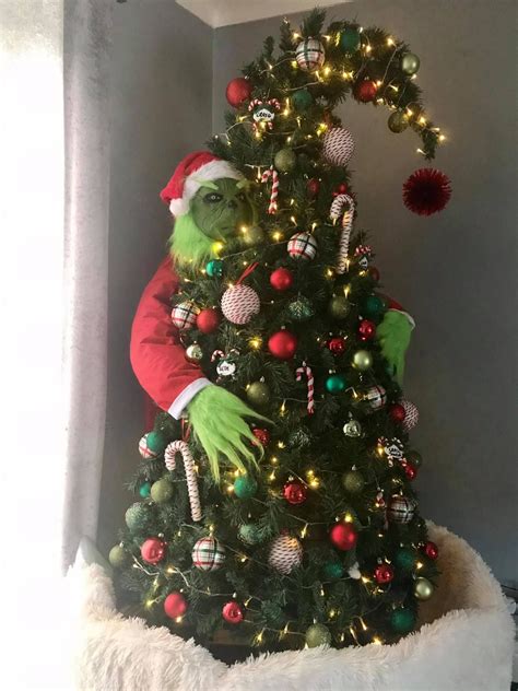 Mum creates Grinch Christmas tree for just £35 using B&M & Asda ...