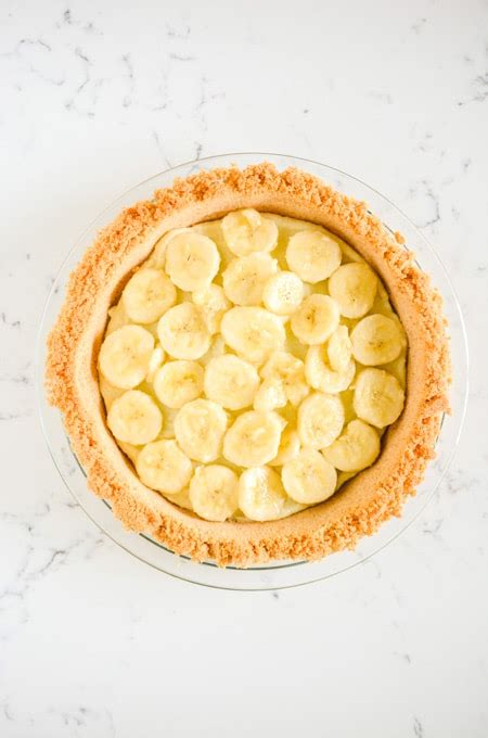 Banana Cream Pie with Vanilla Wafer Crust - The Cake Chica