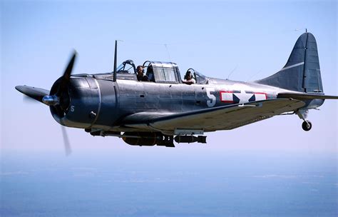 GOTHIC-AIR: DOUGLAS SBD-5 DAUNTLESS (The most successful American dive bomber of World War II)