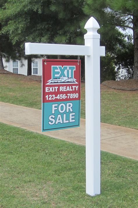 4ever™ - cantilevered vinyl projecting real estate sign posts