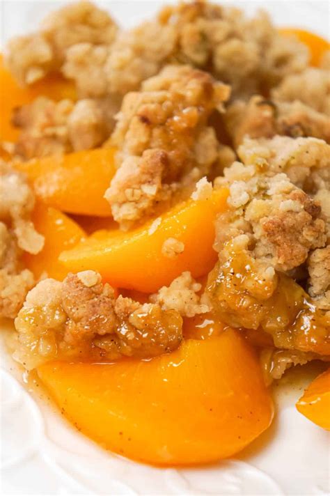 Peach Crumble - THIS IS NOT DIET FOOD