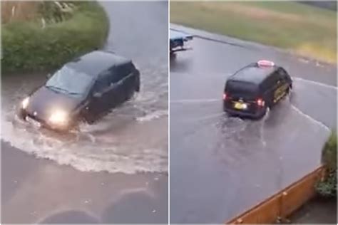 Flooding across Scotland with almost whole country on alert amid Met Office amber weather ...