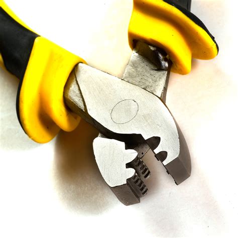 SPRO CRIMPING PLIERS - Releaserigshop