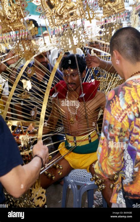 thaipusam festival little india singapore Stock Photo - Alamy