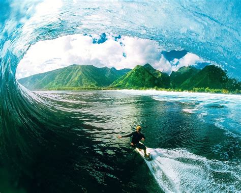 14 Cool Surfing Wallpapers | Surf Pictures and Videos