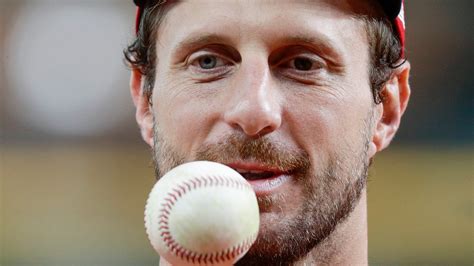 Nationals’ Max Scherzer learns to like his different eye colors