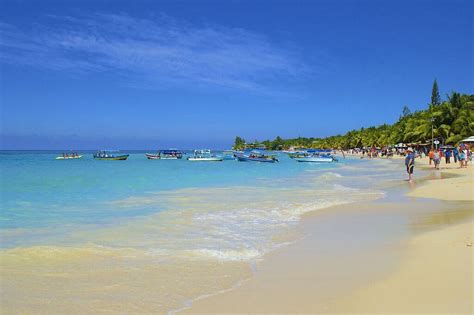 Tabyana Beach in West Bay Roatan | Roatan Honduras Travel Guide